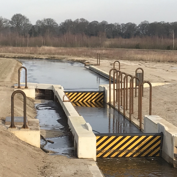 Project waterbouw Sluizen Vecht